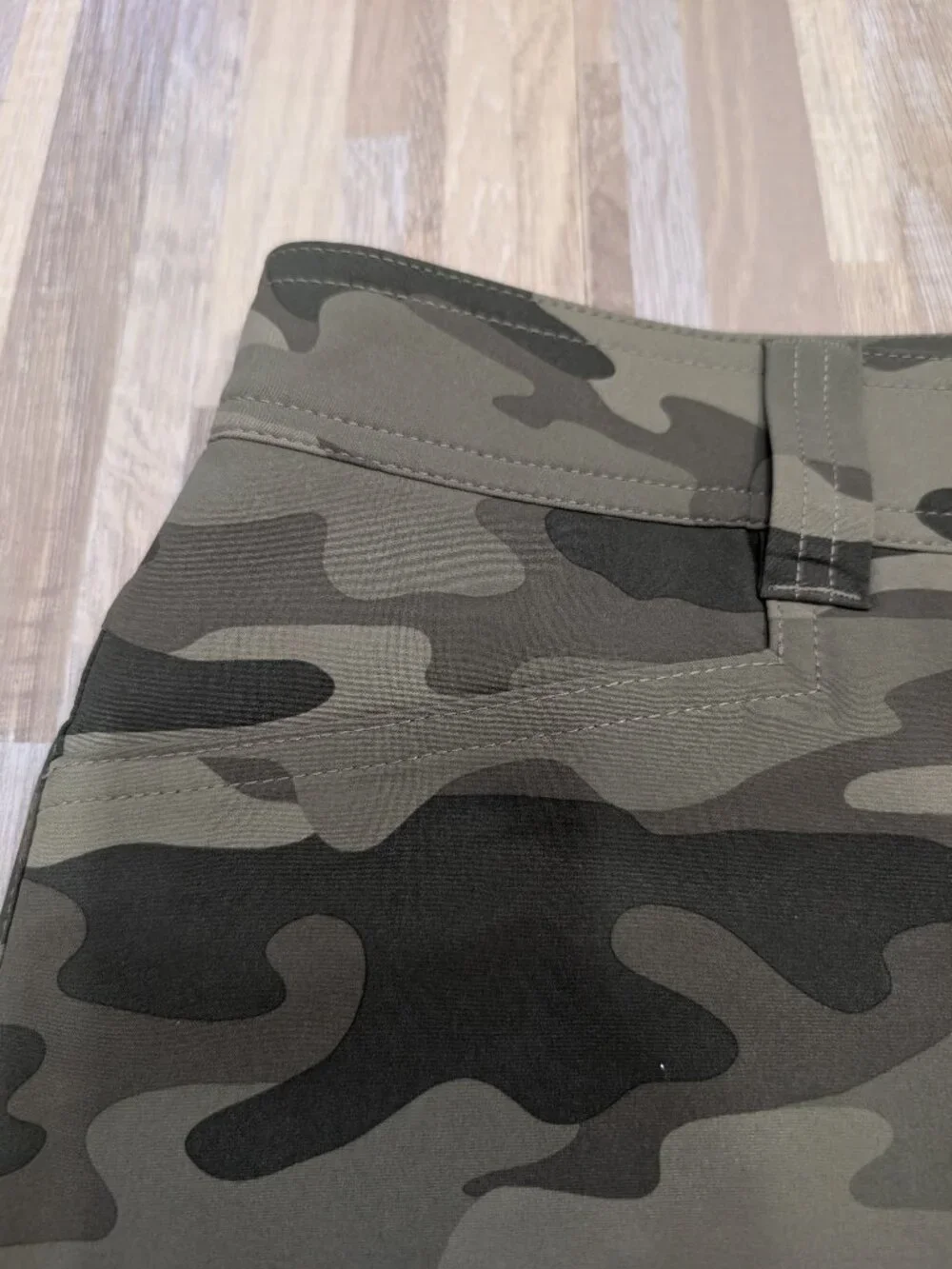 NWT Eddie Bauer Women's Adventure 2.0 Stretch Skort Camo UPF 50 StormRepel Sz 10